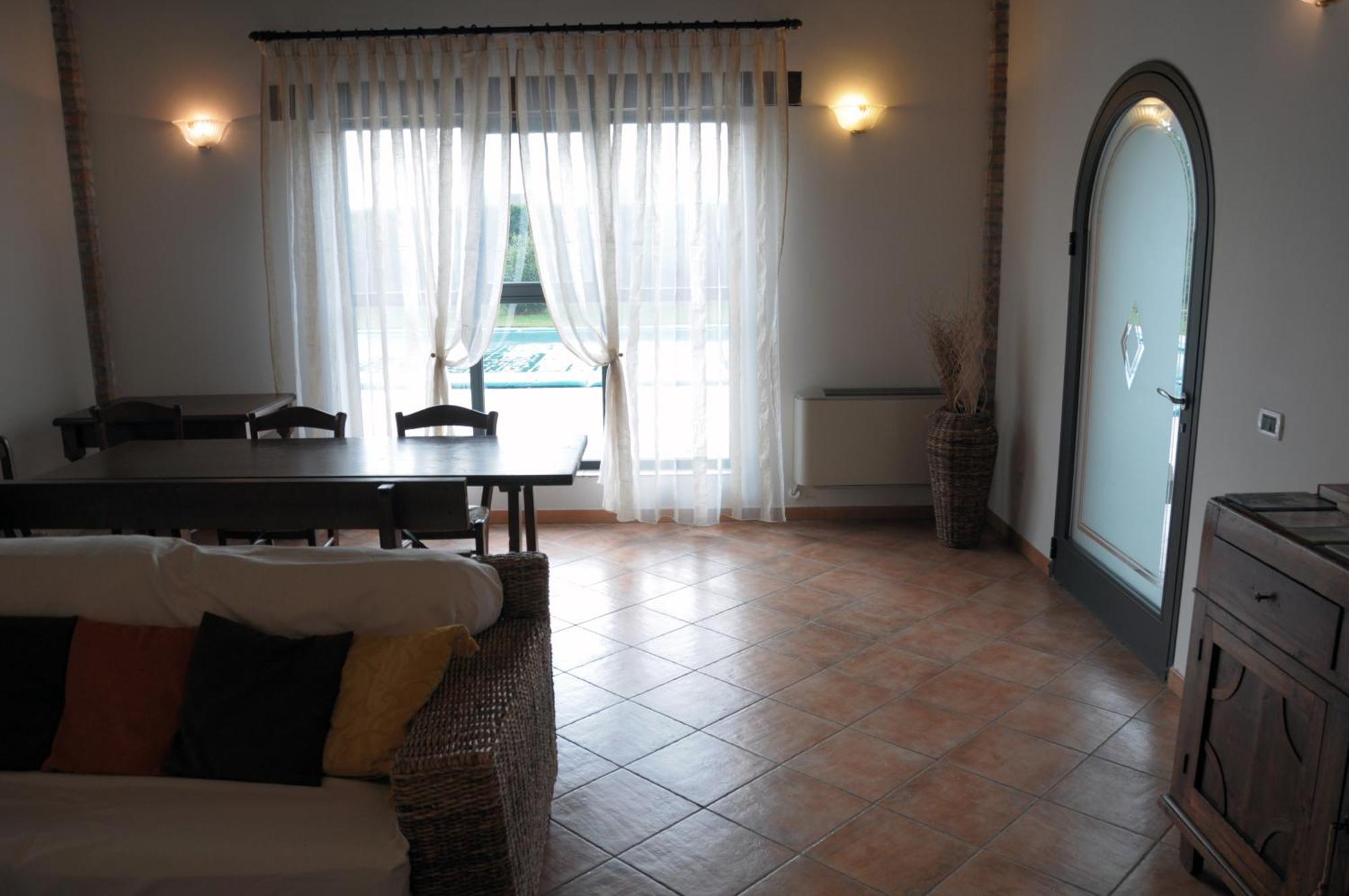 Agriturismo-R&B Corte Dei Gioghi Ferrara Exterior photo