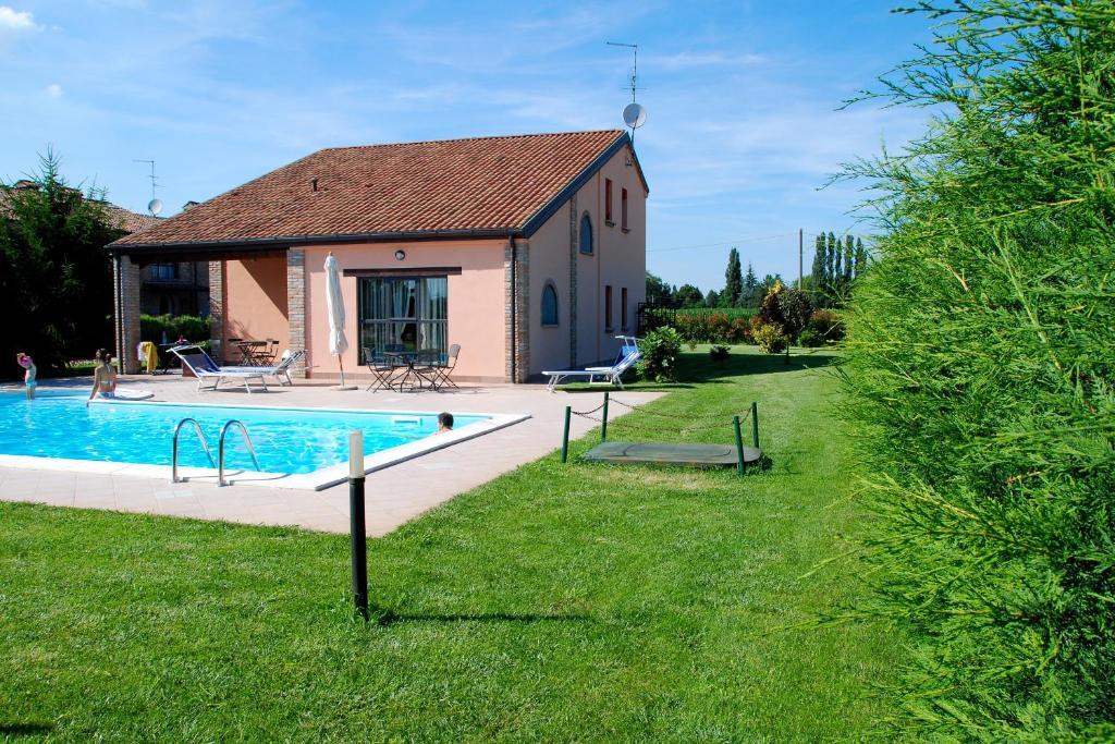 Agriturismo-R&B Corte Dei Gioghi Ferrara Exterior photo