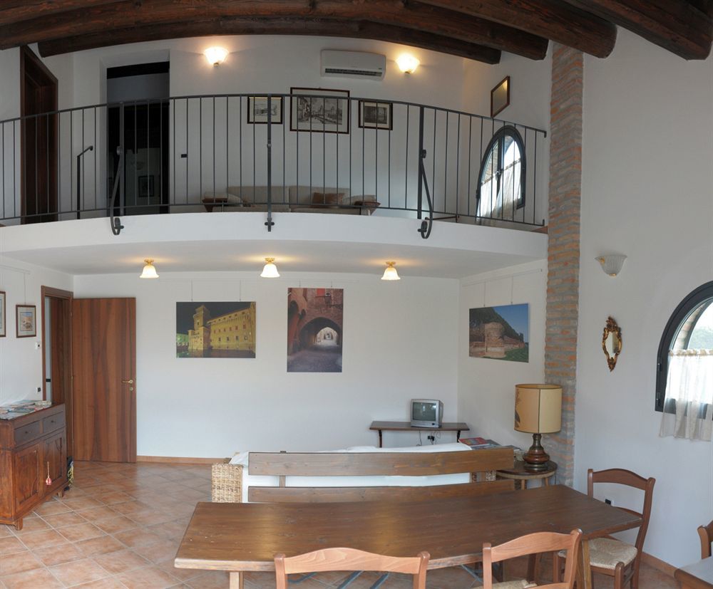Agriturismo-R&B Corte Dei Gioghi Ferrara Exterior photo
