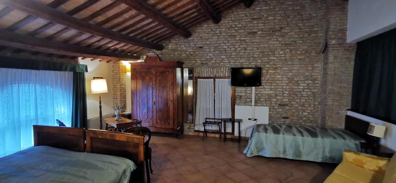 Agriturismo-R&B Corte Dei Gioghi Ferrara Exterior photo